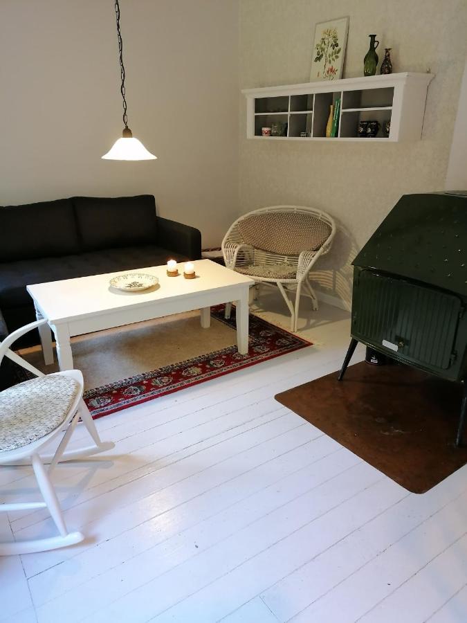 Skovhuset Give